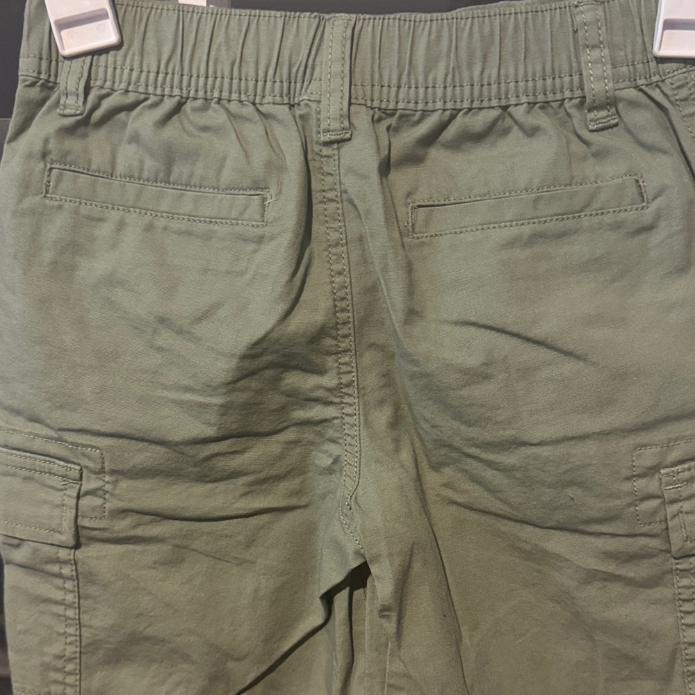 Size Small Art Class Kids Olive Cargo Shorts - Picture 4 of 5